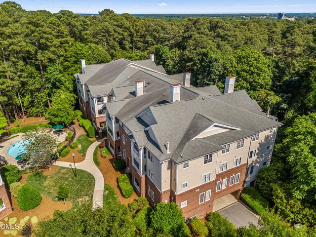 100 Northbrook Drive 207, Raleigh, NC 27609
