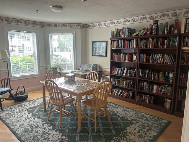 26 Greenleaves Drive 620, Amherst, MA 01002