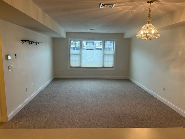 26 Greenleaves Drive 620, Amherst, MA 01002