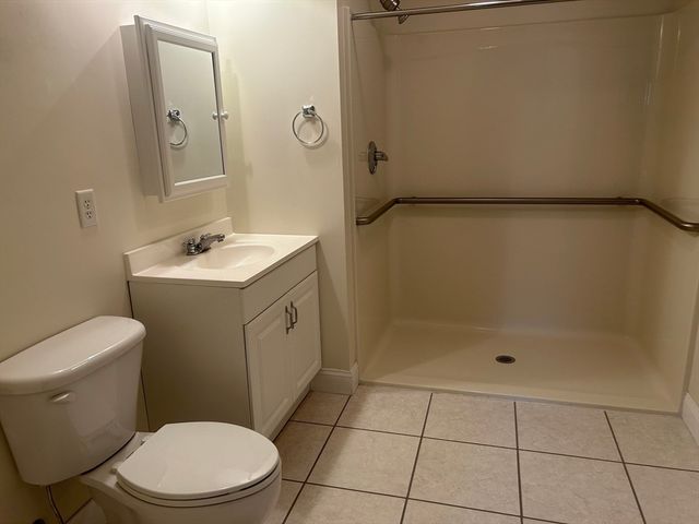 26 Greenleaves Drive 620, Amherst, MA 01002