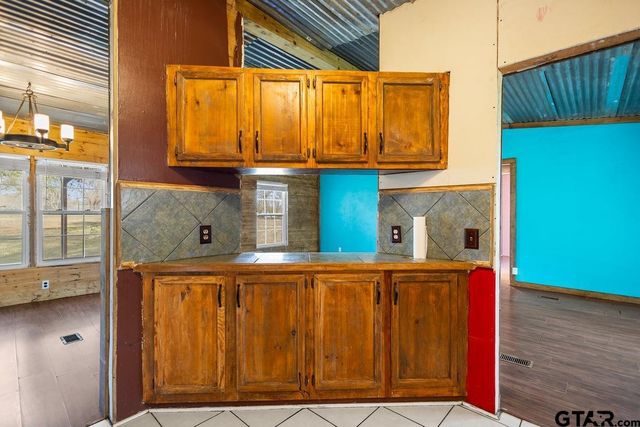 11867 Cherokee Way, Lindale, TX 75771