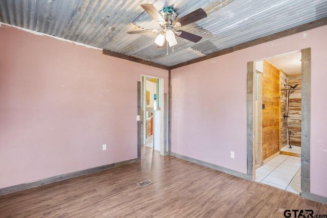 11867 Cherokee Way, Lindale, TX 75771