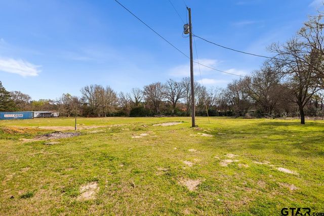 11867 Cherokee Way, Lindale, TX 75771