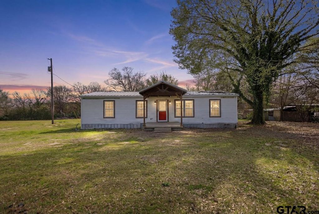 11867 Cherokee Way, Lindale, TX 75771