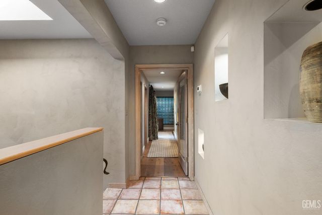 2118 Cedar Street, Bakersfield, CA 93301