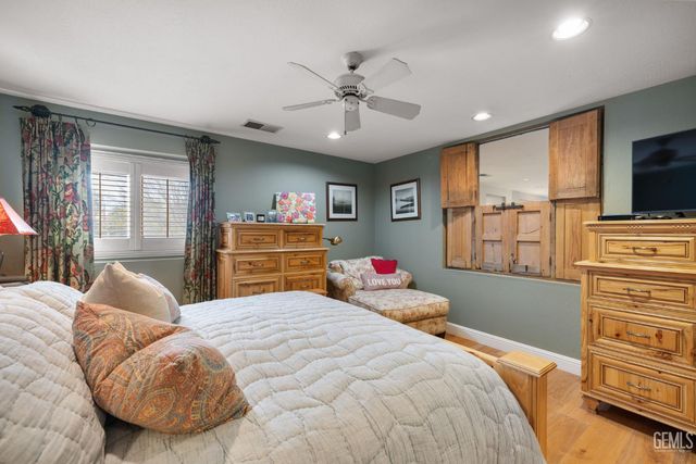 2118 Cedar Street, Bakersfield, CA 93301