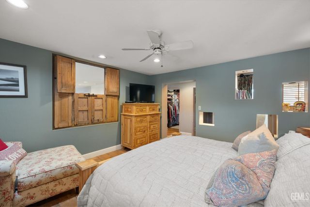 2118 Cedar Street, Bakersfield, CA 93301