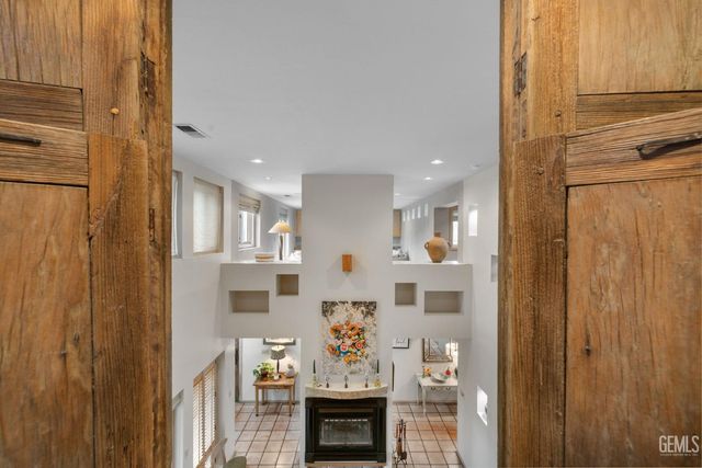 2118 Cedar Street, Bakersfield, CA 93301