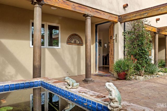 2118 Cedar Street, Bakersfield, CA 93301