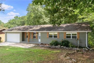 1558 Tanglewood NW Way, Conyers, GA 30012