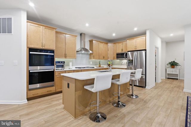 612 PLAINVIEW DR, Fredericksburg, VA 22405