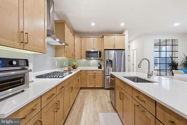 612 PLAINVIEW DR, Fredericksburg, VA 22405