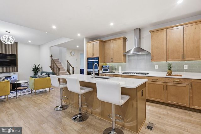 612 PLAINVIEW DR, Fredericksburg, VA 22405