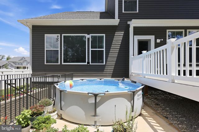 612 PLAINVIEW DR, Fredericksburg, VA 22405