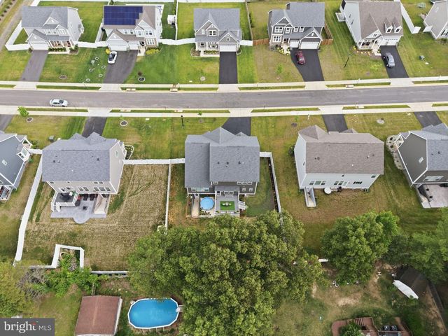 612 PLAINVIEW DR, Fredericksburg, VA 22405
