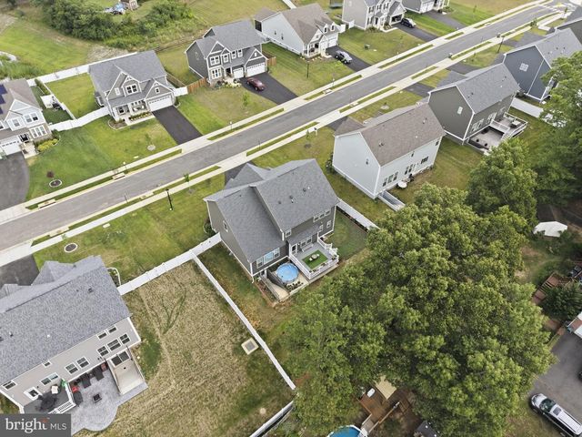612 PLAINVIEW DR, Fredericksburg, VA 22405