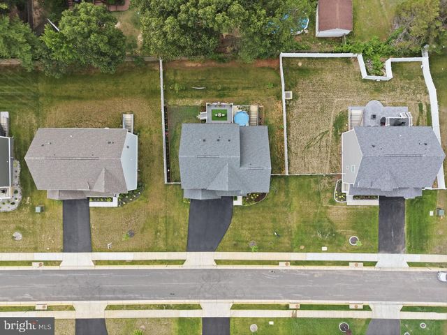 612 PLAINVIEW DR, Fredericksburg, VA 22405