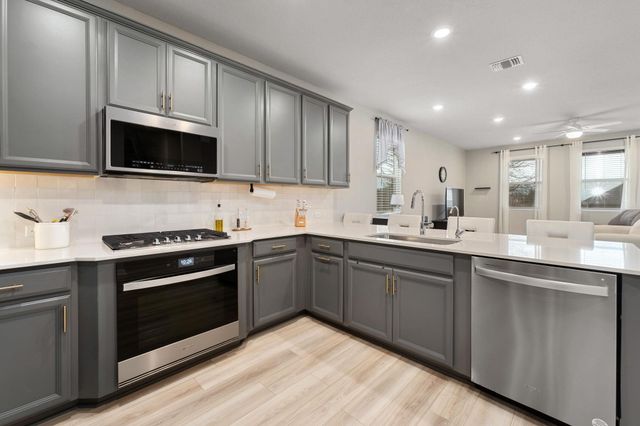 1008 Testoa CV, Hutto, TX 78634