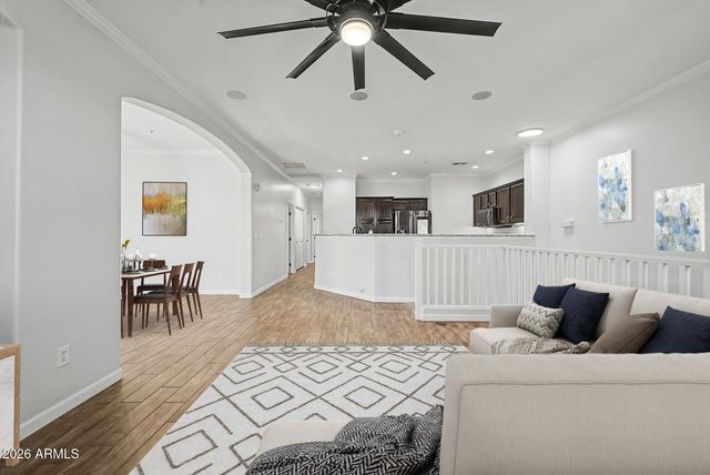 2730 S PEWTER Drive 103, Gilbert, AZ 85295