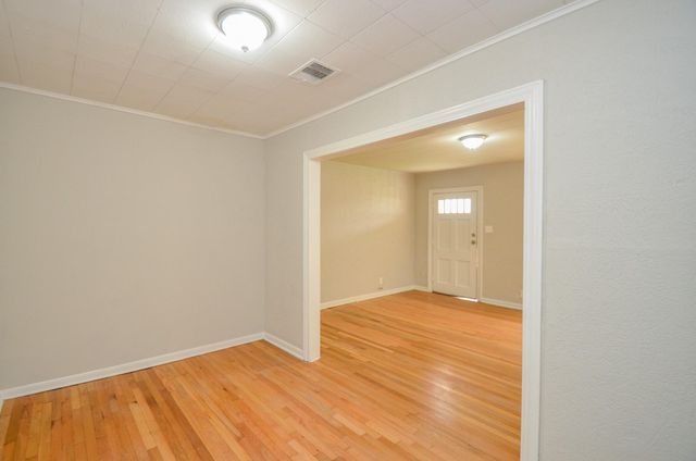 217 Owens Street, Houston, TX 77029