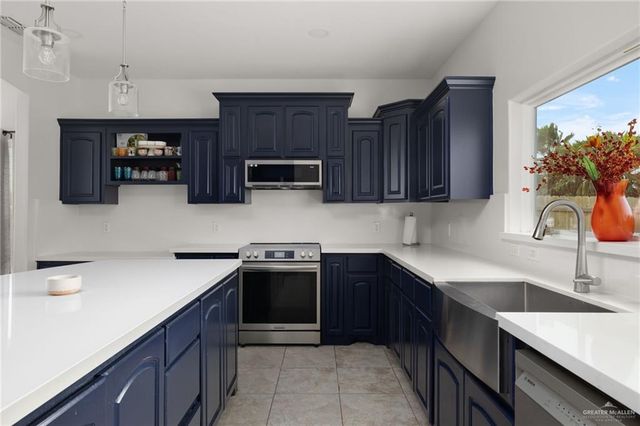 2401 Antelope Canyon Street, Edinburg, TX 78541