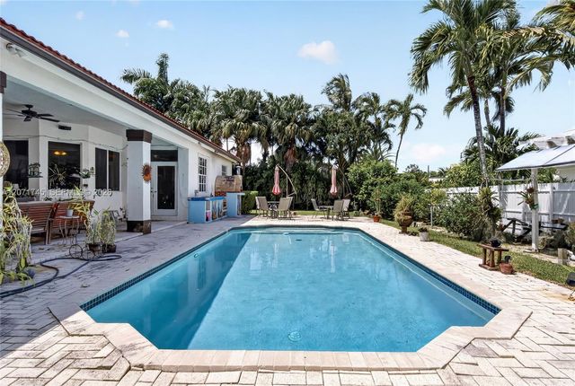 17711 SW 81st Court, Palmetto Bay, FL 33157