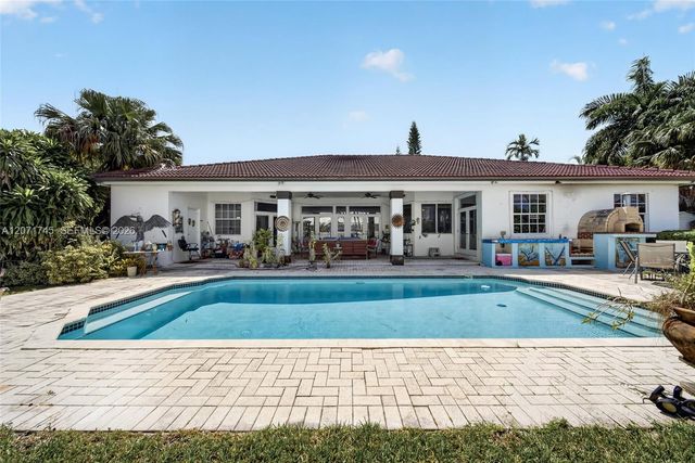 17711 SW 81st Court, Palmetto Bay, FL 33157