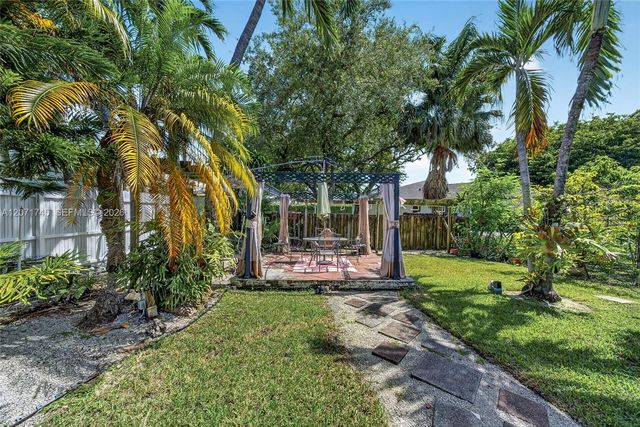 17711 SW 81st Court, Palmetto Bay, FL 33157