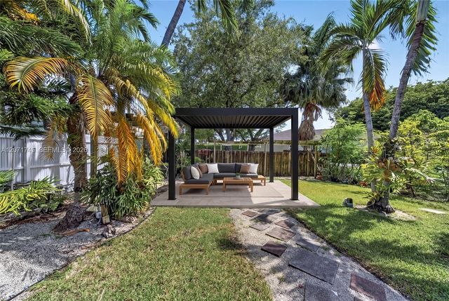17711 SW 81st Court, Palmetto Bay, FL 33157