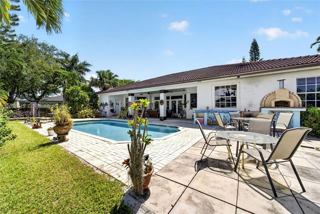 17711 SW 81st Court, Palmetto Bay, FL 33157