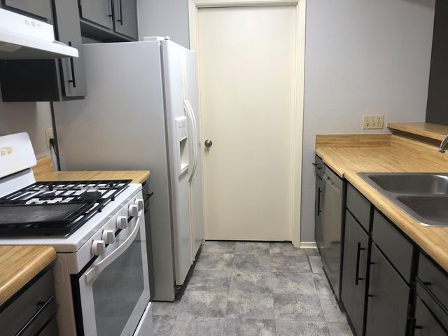 7002 Ivory Key CT B, Austin, TX 78745
