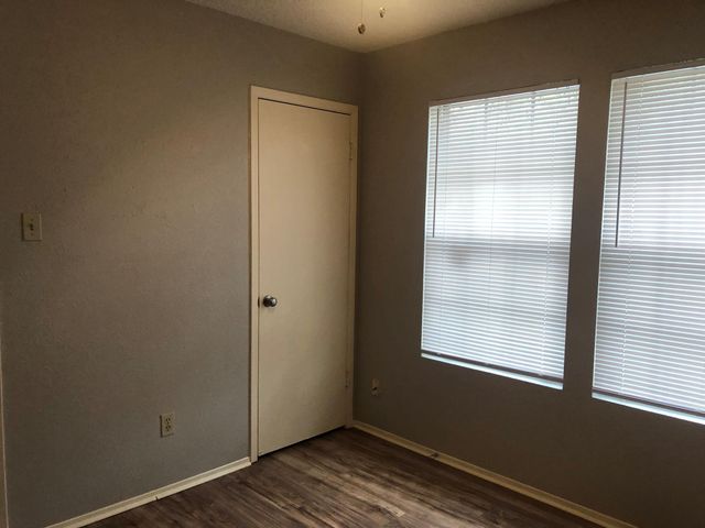 7002 Ivory Key CT B, Austin, TX 78745