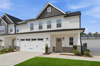 109 Oakdale Forest Lane, Jamestown, NC 27282