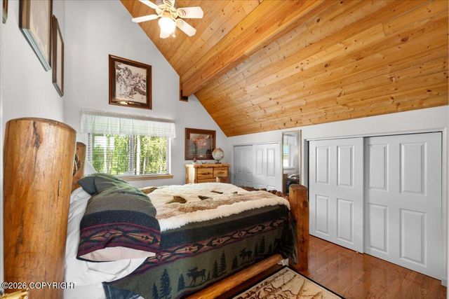5298 S Katie Way, Big Lake, AK 99652