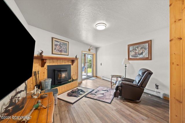 5298 S Katie Way, Big Lake, AK 99652