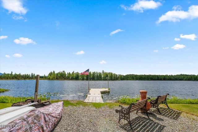 5298 S Katie Way, Big Lake, AK 99652