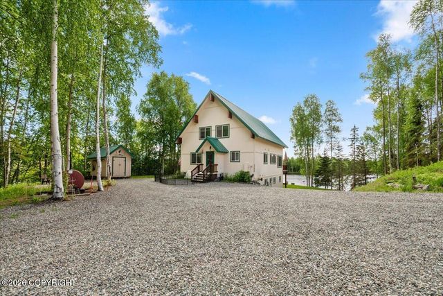 5298 S Katie Way, Big Lake, AK 99652