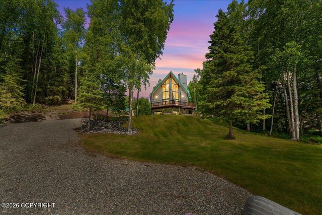 5298 S Katie Way, Big Lake, AK 99652