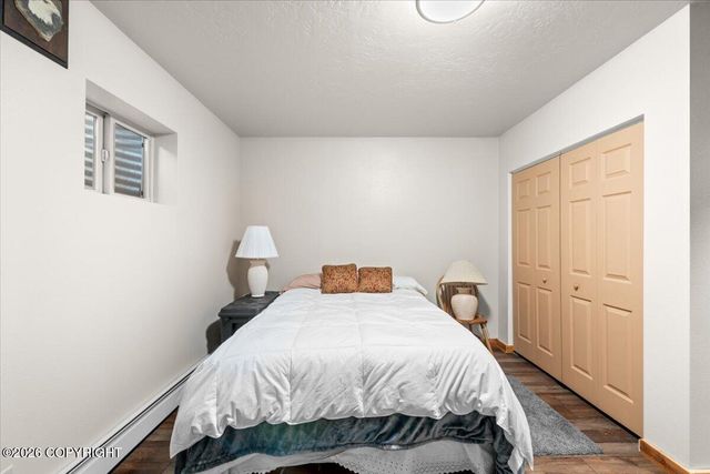 5298 S Katie Way, Big Lake, AK 99652