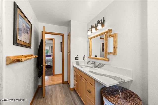 5298 S Katie Way, Big Lake, AK 99652