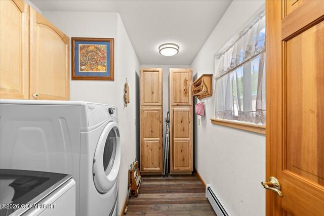 5298 S Katie Way, Big Lake, AK 99652