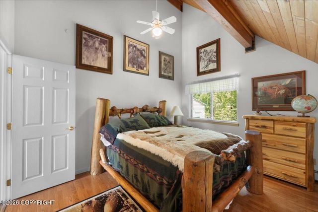5298 S Katie Way, Big Lake, AK 99652