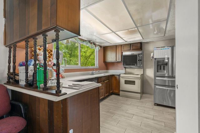 8506 Rivercross Road, Houston, TX 77064