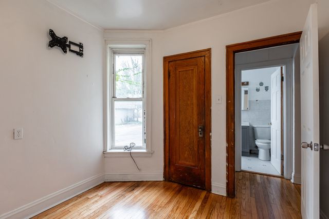 6855 W Addison Street 1, Chicago, IL 60634