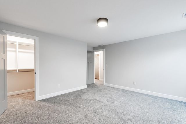 1438 N Emerald Valley Dr, Mulvane, KS 67110