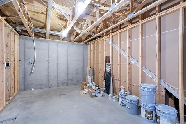 1438 N Emerald Valley Dr, Mulvane, KS 67110