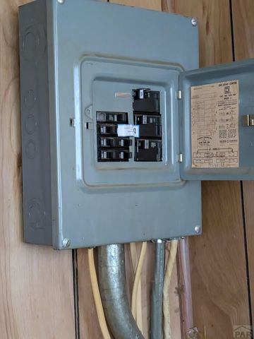 219 E Indiana Ave, Walsenburg, CO 81089