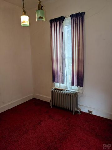 219 E Indiana Ave, Walsenburg, CO 81089