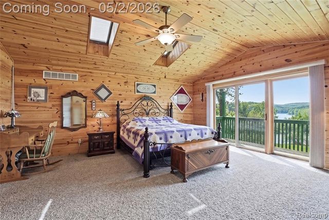 2745 Lari Court, West Bloomfield, MI 48324