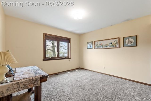 2745 Lari Court, West Bloomfield, MI 48324